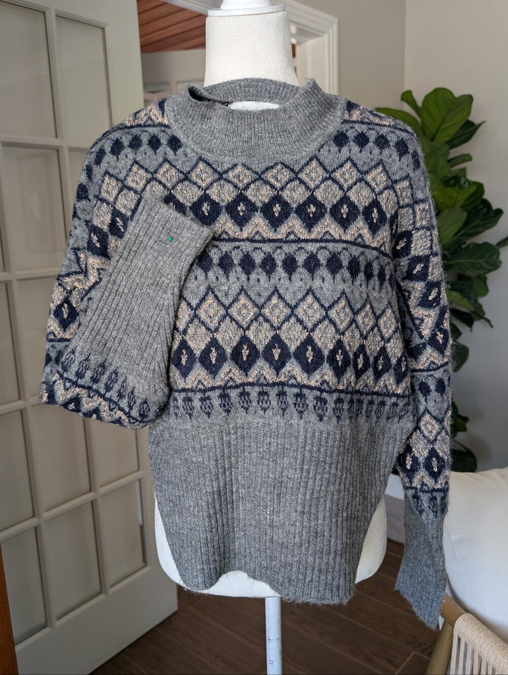 Heartloom Fair Isles Sweater Small